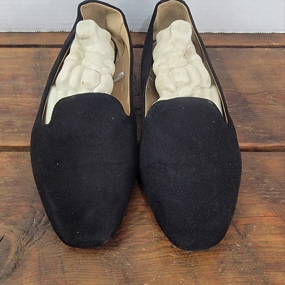 Black Flats & Loafers for Everyday Comfort